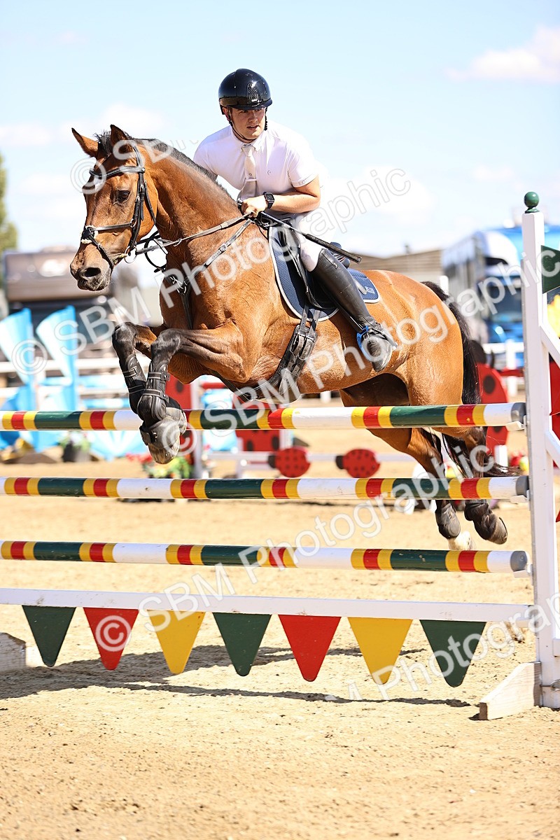 SBM_015198 - Class 16 - Senior foxhunter - 1.20m Open