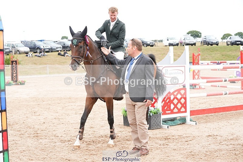 250718-120850-10212 - Cls 2, 3 Star Small Tour Break til End