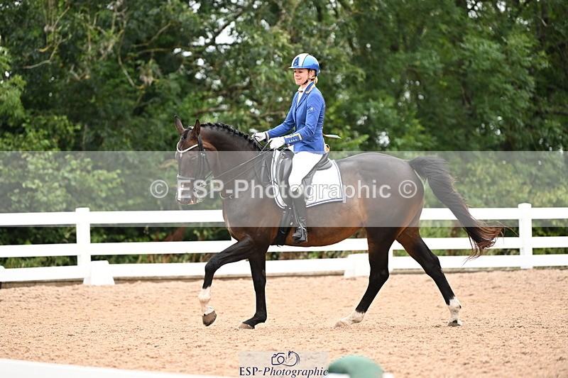 240815A-133749-01575 - 201-Natasha.Collings-Costello-Dovevale.Tender.Dove