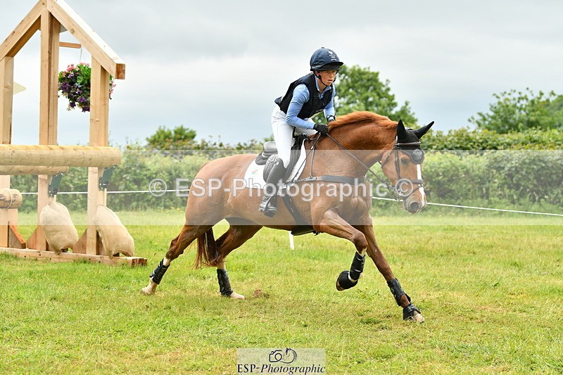 250524A-114335-09760 - B-307-Rosalind.Canter-SILVESTERS.FINESSE
