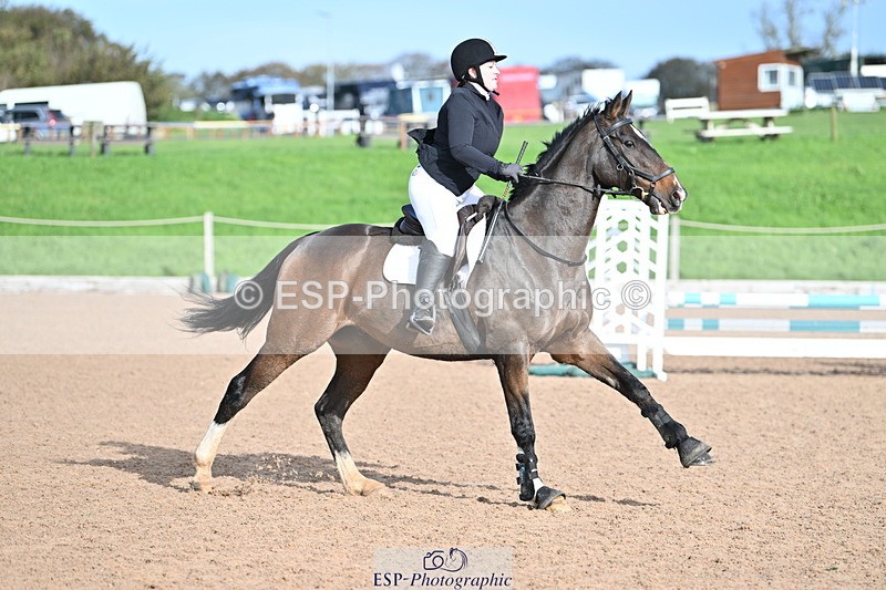 231029A-110324-02876 - 80cm Club and Schools