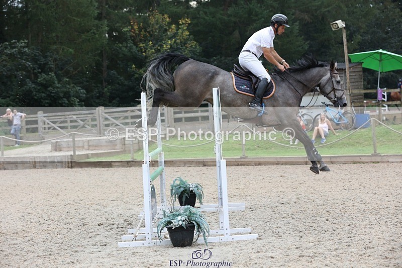 230908-165243-03018 - Cls 9 Snr Newcomers & 1.10m Open