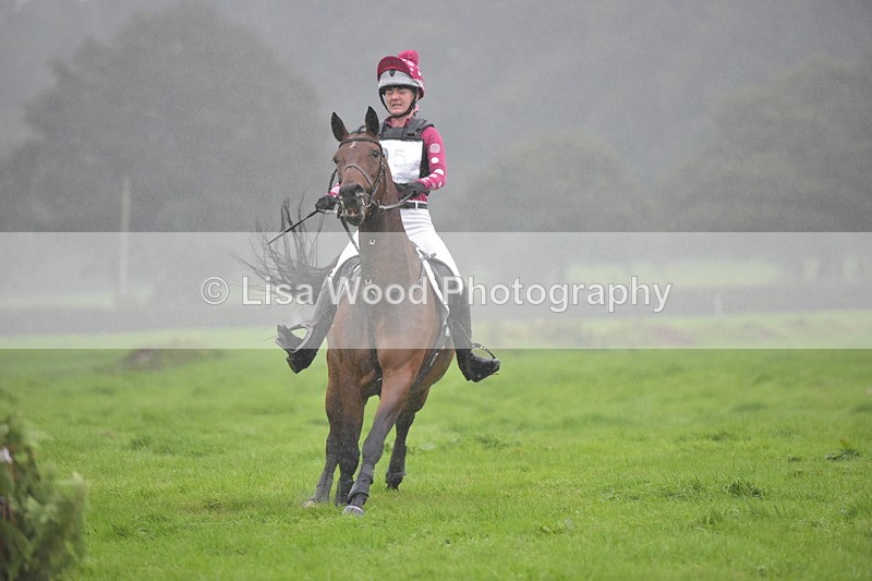 RAY_9225 - Class 1: 65cm: Ski Jump