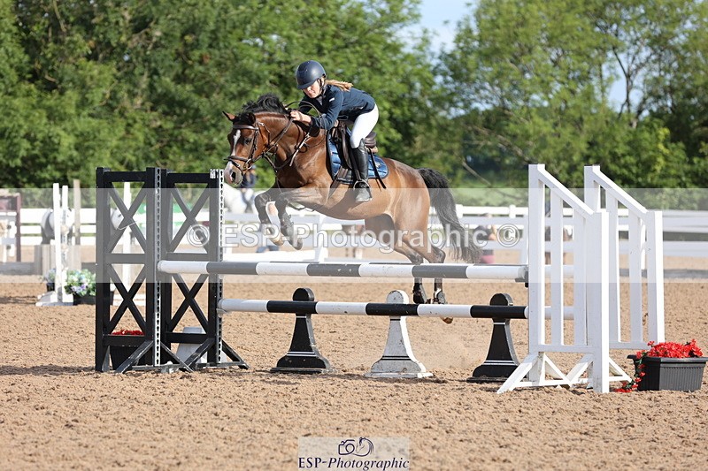 240629A-081656-02489 - Cls 16 British Novice and 80cm Open