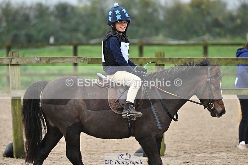 241110-094030-00054 - 40cm Showjumping