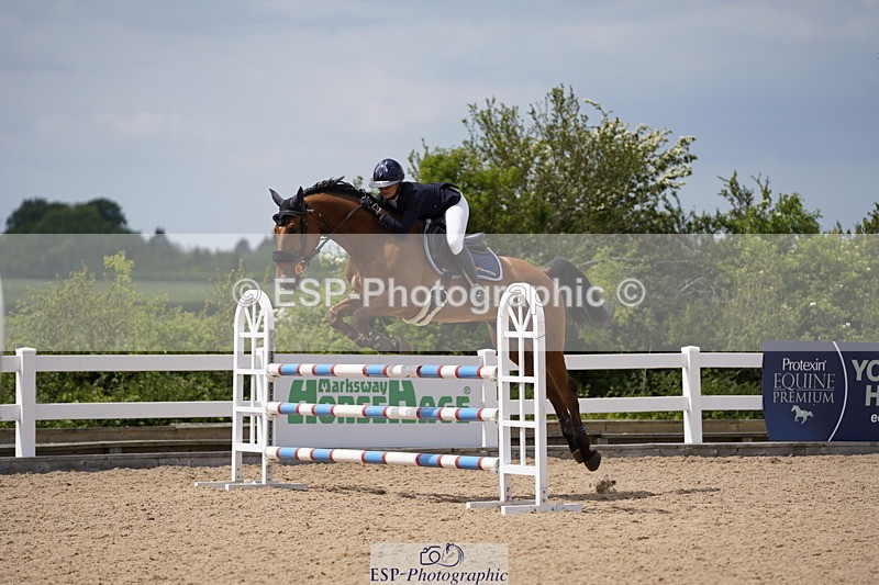 230528A-142110-07765 - Cls 34 1.05m Amateur Quali