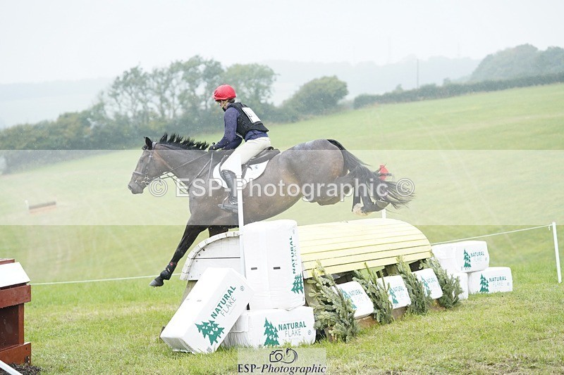 240901A-104050-05828 - 302-Rosie.Bradley-Hole-CAPABILITY.BROWN.II
