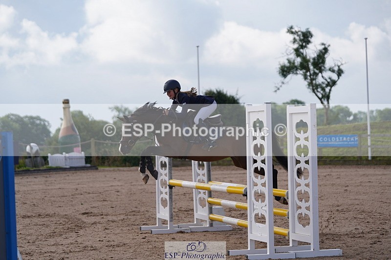 240713A-094524-00085 - Cls 3 A&B Pony BN & 80cm Open