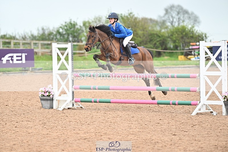 240505A-114029-04945 - Cls 3  Pony Discovery & 90cm Open