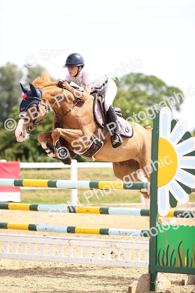 SBM_000549 - Class 15 - Redpost Equestian Senior Foxhunter - 1.20m
