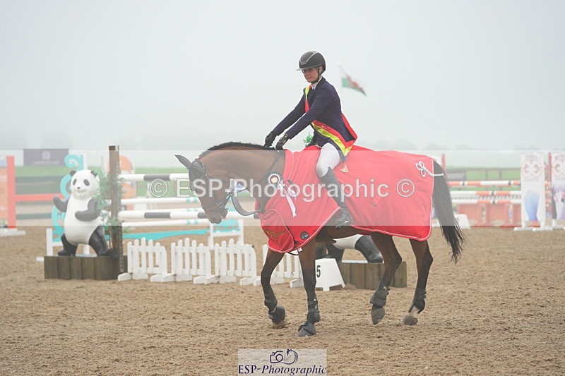 231017A-115836-06813 - Cls 26 Chard Equ Grand Prix