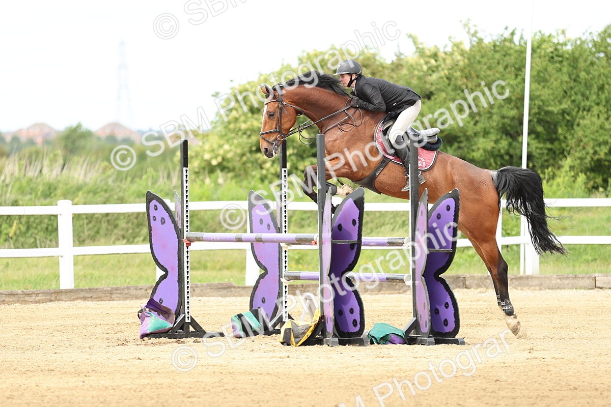 SBM_000932 - Class 4 - Senior Newcomers - 1.10m