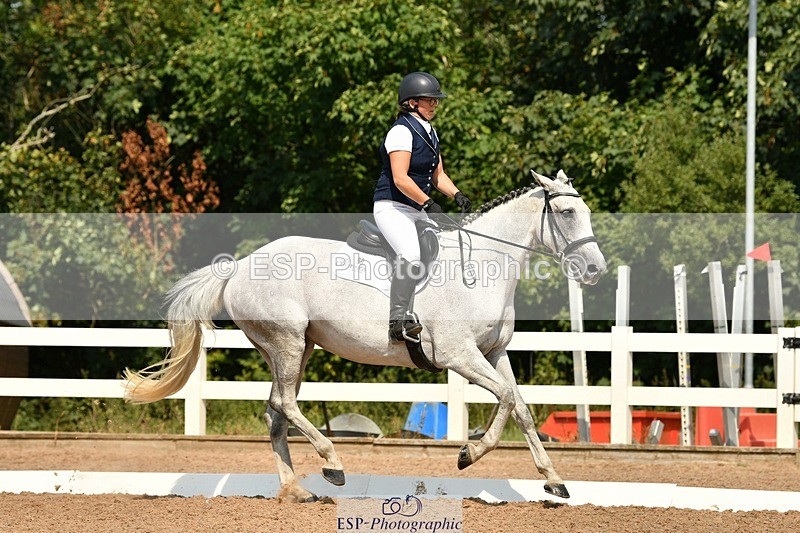 250817-120731-08779 - 099-Essie.BarkerBloody.Nora