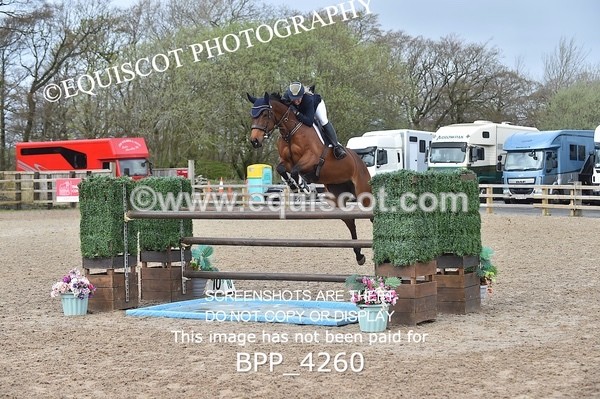 BPP_4260 - CLASS 10 RHS Foxhunter Championship Qualifier