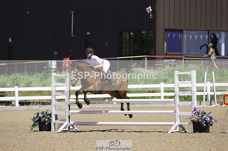 230624A-132058-01562 - Cls 24 Pony Discovery & 90cm Open