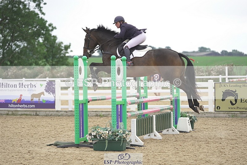 230810A-135056-02533 - Cls 4 1.05m Amateur Quali