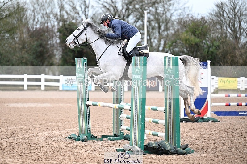 251205-100637-00133 - Cls 2 Snr British Novice and 90cm