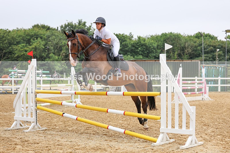 3E7A6349 - Class 8: Senior Newcomers/1.10m open