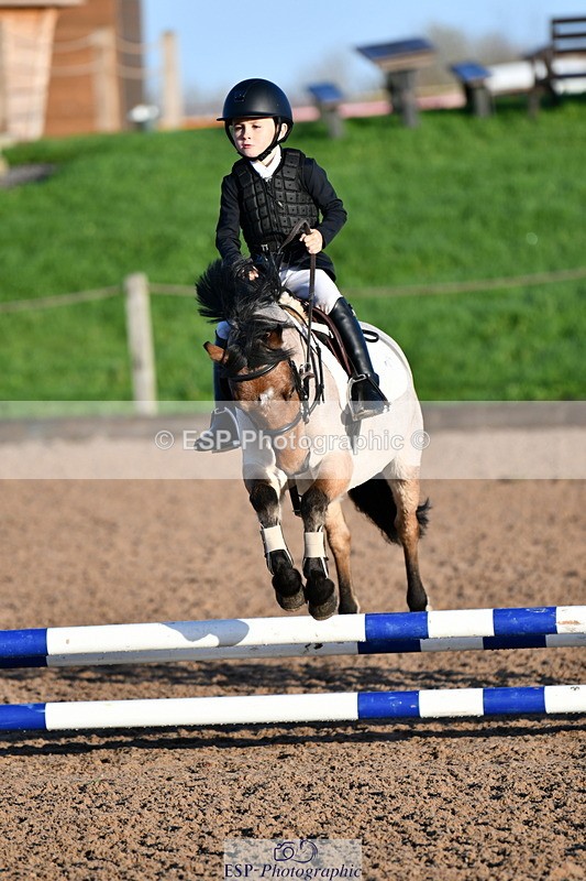 241026A-091203-00388 - SAT Cls 19 Clear Round 50cm