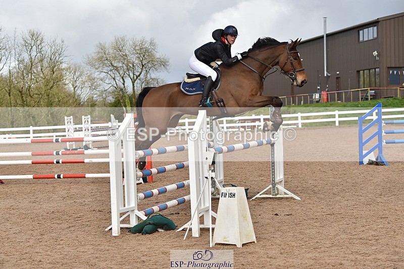 240327A-133432-00590 - Cls 4 Newcomers and 1.10m Open