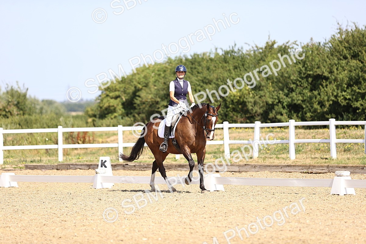 SBM_009373 - Novice 5 - 9.50-10.53