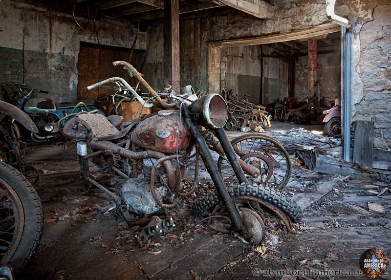 Kohl's Motorcycle Salvage (Lockport NY) | Abandoned America