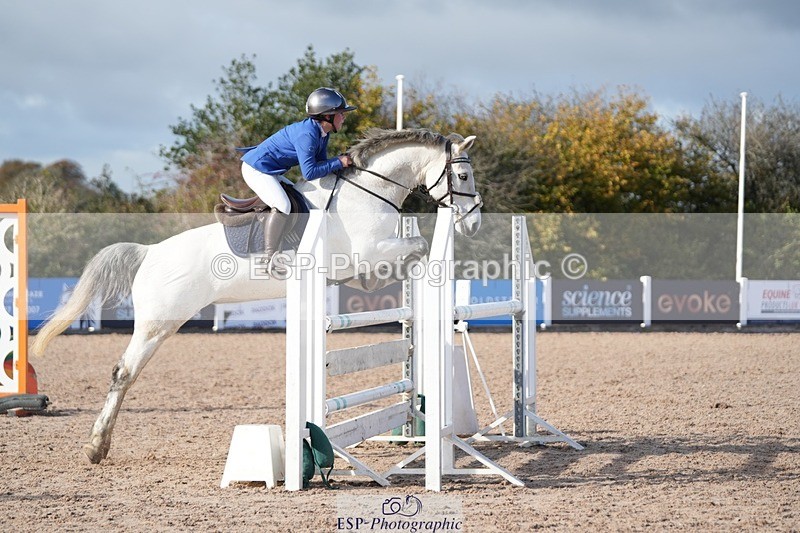 251025-135619-00590 - Cls 10 Pony Newcomers and 1m