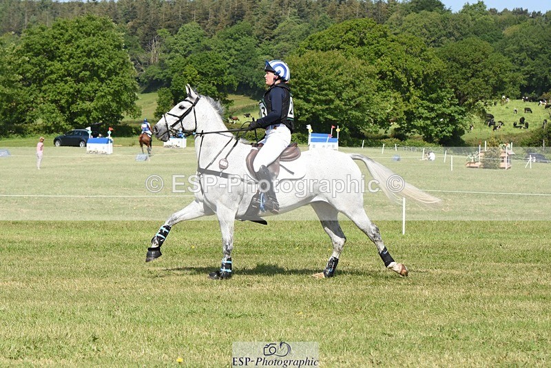 230527-094538-08105 - 203-DHI_CHILLI_START-Sophie_Hodgson-XC