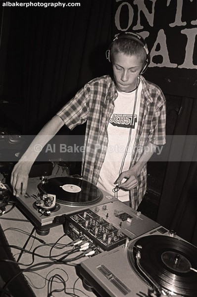 37 DJ-IQ - C'mon Feet @ band-on-the-wall mcr 08.11.03