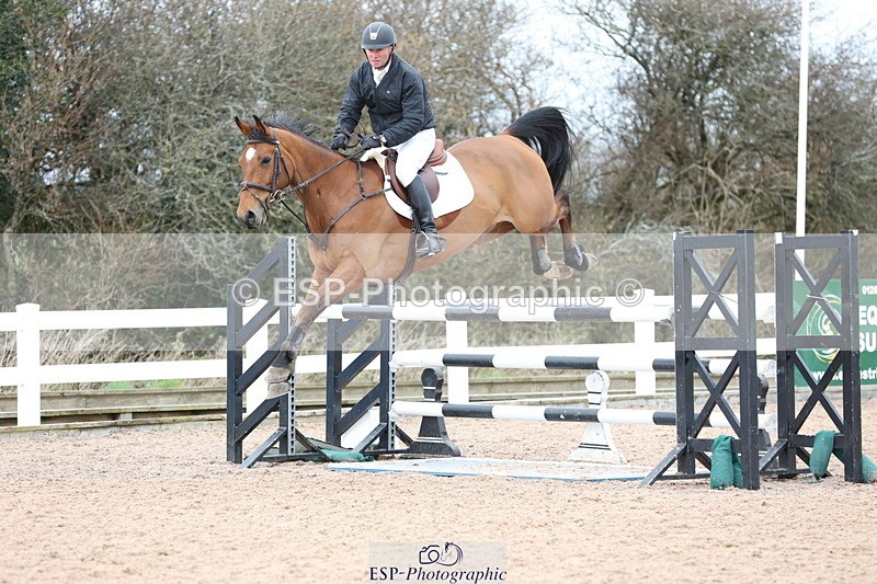 240223A-135443-01727 - Cls 5 Newcomers and 1.10m Open