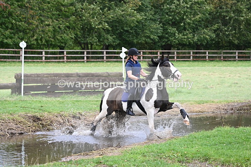 WJ6_2907 - Time at Photographer 11:01 to 11:20