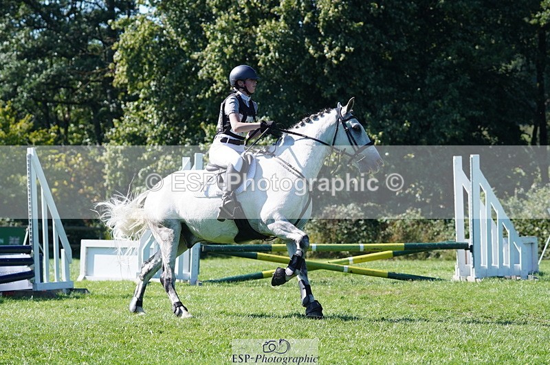 240811A-161108-06214 - 408-