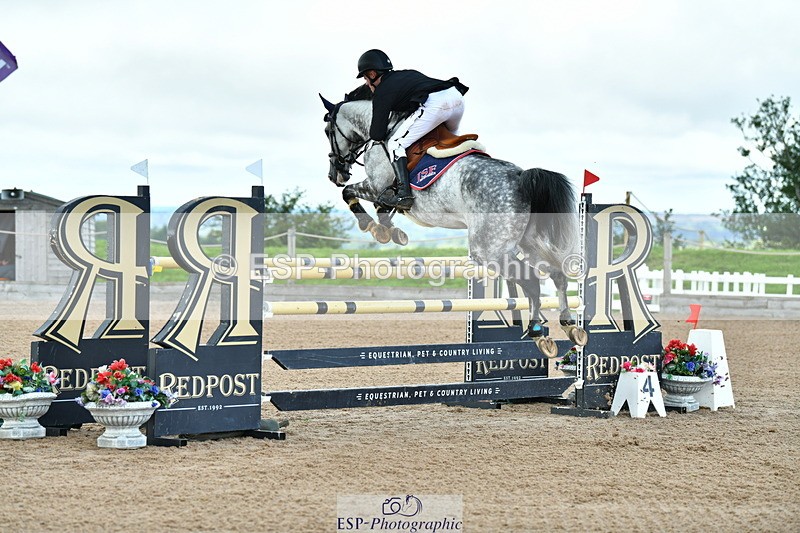 230723A-095012-10672 - Cls 4, 2 Star Small 1.30m