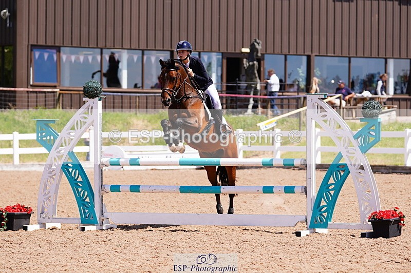 240629A-120508-05179 - Cls 18 Newcomers and 1m Open