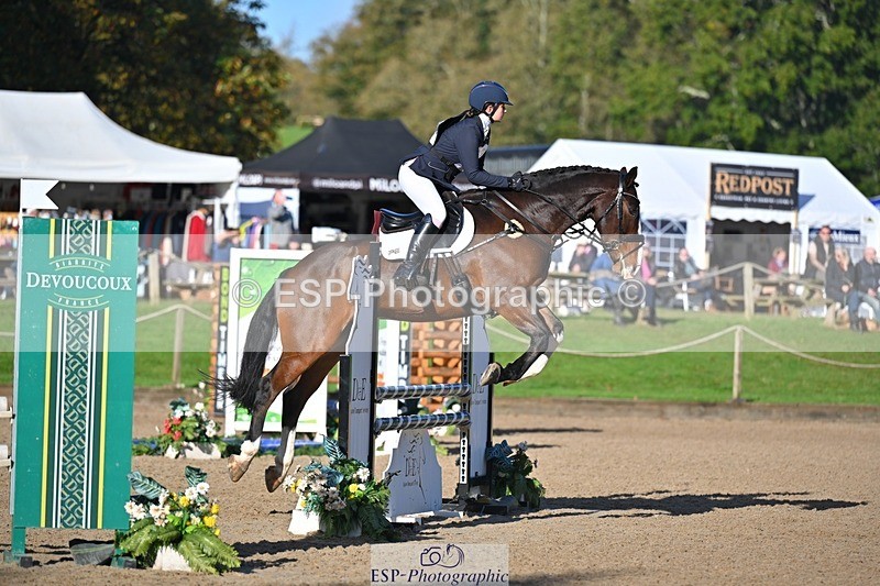 241027-095140-16138 - 374-Bella.Balian-BEECHWOOD.JOEY