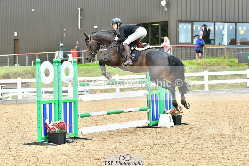 230721A-141714-06831 - Cls 22, 1 Star Gold 1.30m