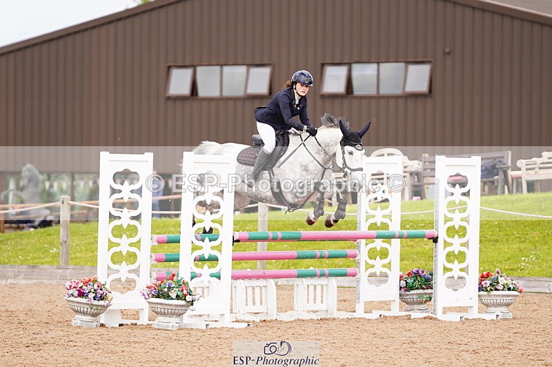 240526A-105434-07671 - Cls 26 Chard Equ 1.05m and 1.10m Grand Prix