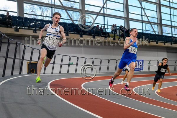 Age26SUN-810881 - Track Male Set One