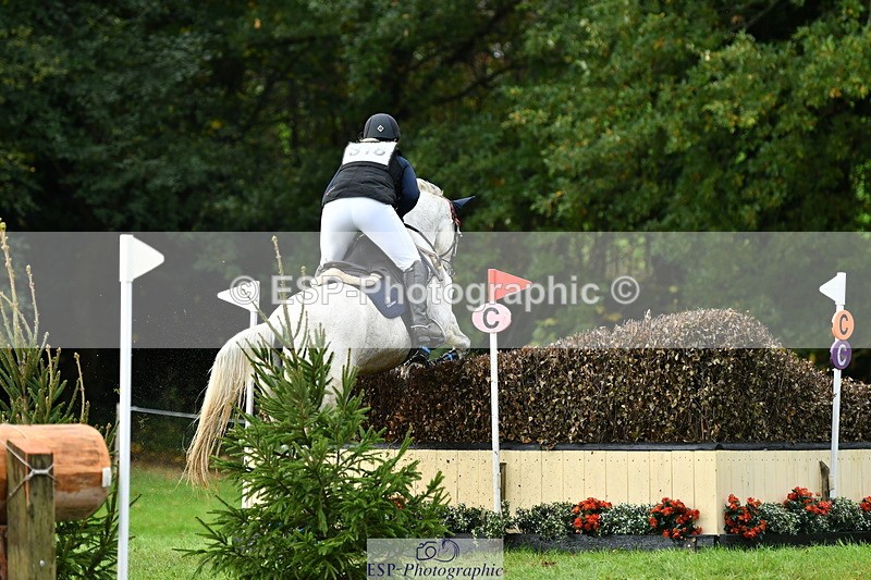 251025A-094005-15430 - D-318-Caroline.Allan