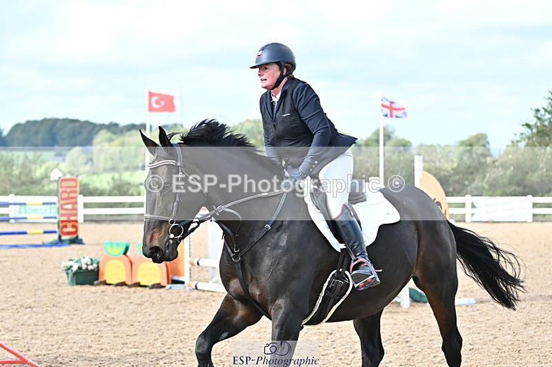 241005A-123736-03739 - SAT Cls 18 1.05m Amateur Quali