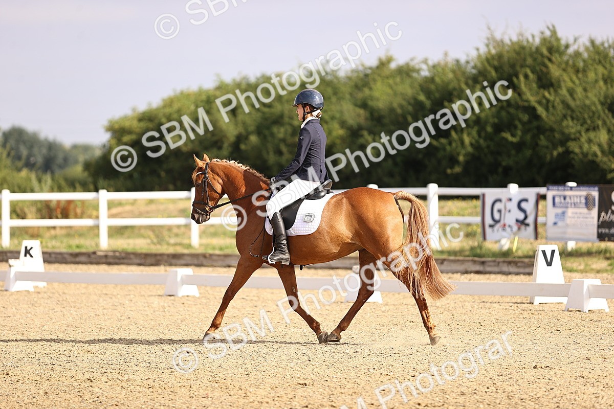 SBM_008478 - Novice 5 - 08.30-9.33
