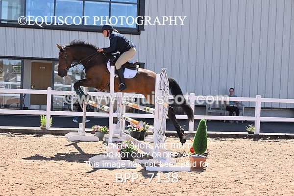 BPP_7138 - CLASS 14 FRI Nupafeeds Senior Dicovery/1m open
