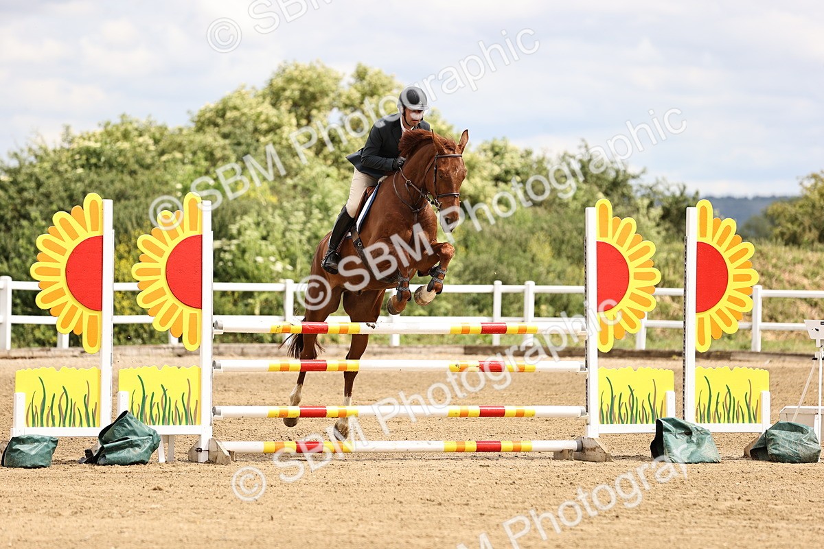 SBM_002956 - Class 11 - Senior Newcomers - 1.10m