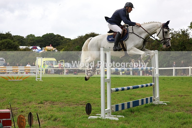 3E7A8569 - Class 8: Senior Foxhunter/1.20m open