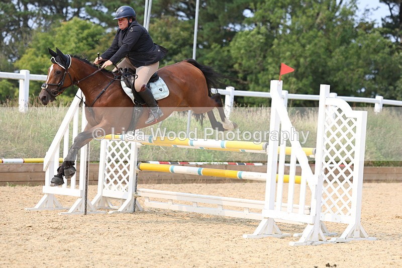 3E7A2554 - Class 8: Senior Newcomers/1.10m open