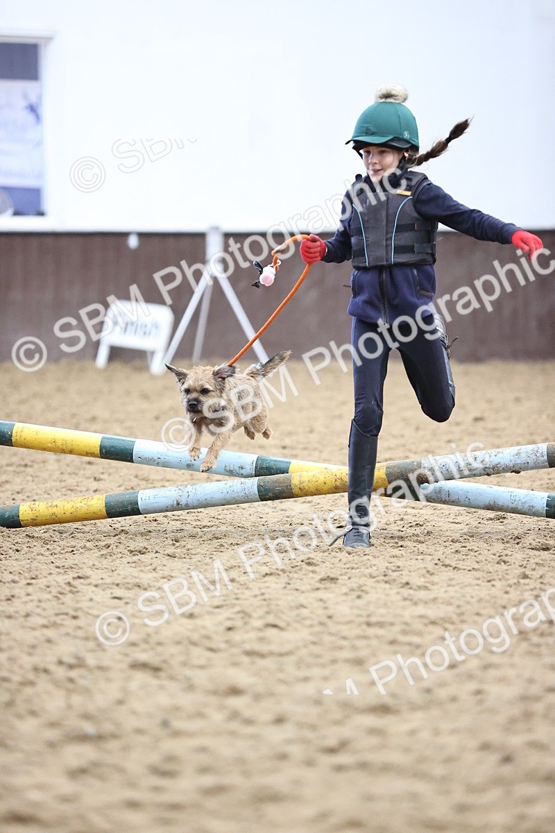 SBM_001254 - Class 3 - Horse & Hound 60cm