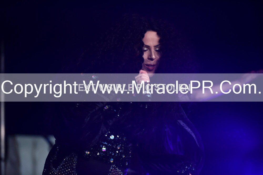 SH4_5899 - The Cher Experience