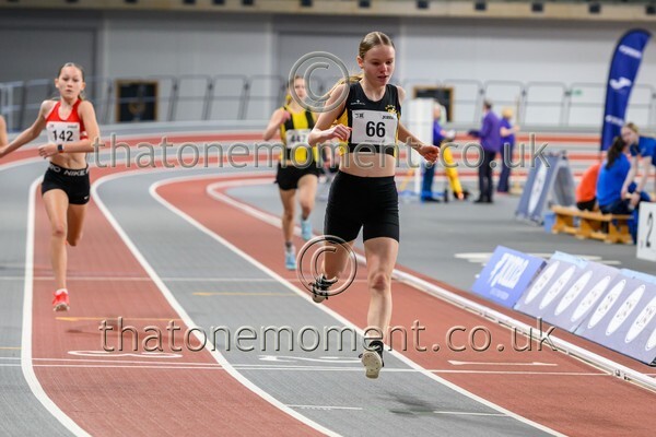 Age26SAT-915299 - Track Female Set Two