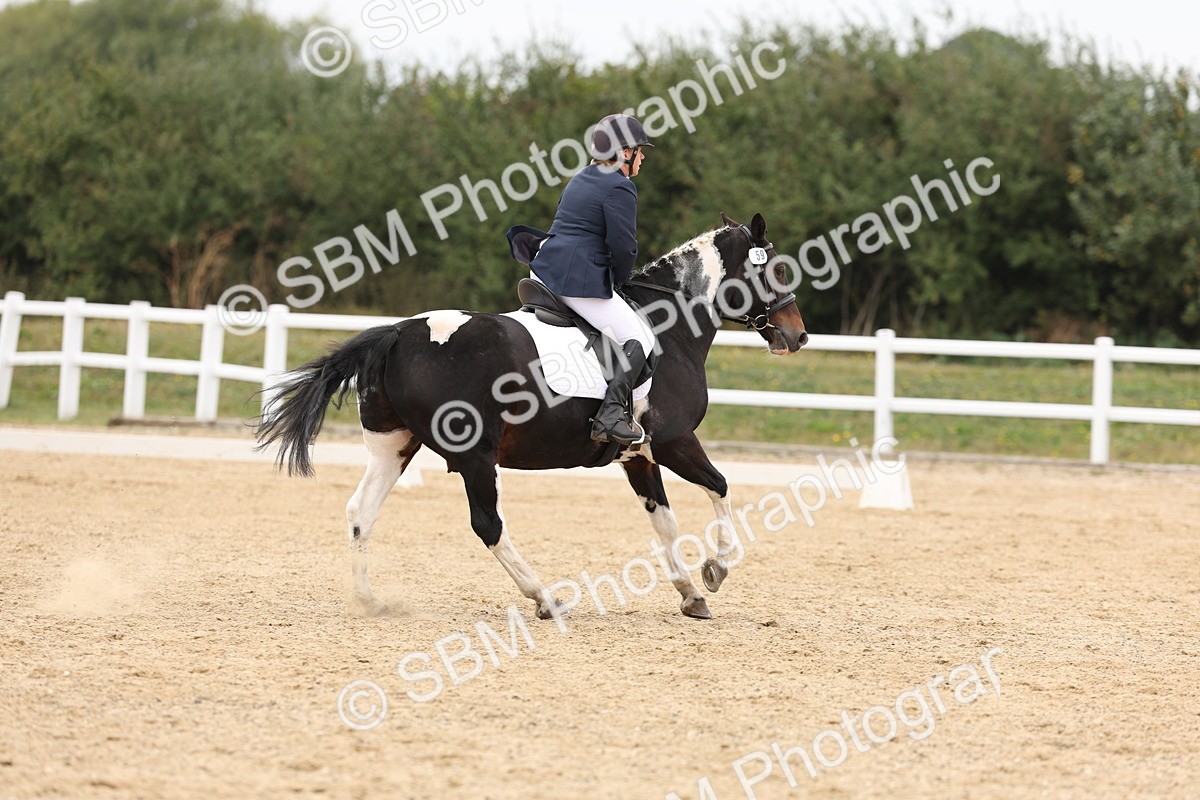 SBM_00881 - Class 8 - Novice 27 Champs