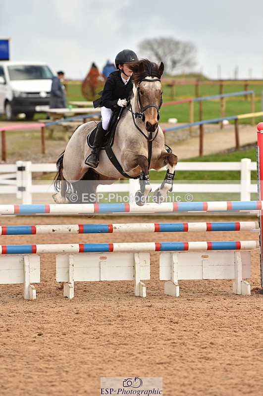240210A-130110-01285 - Cls 9 Foxhunter & 1.10m Open